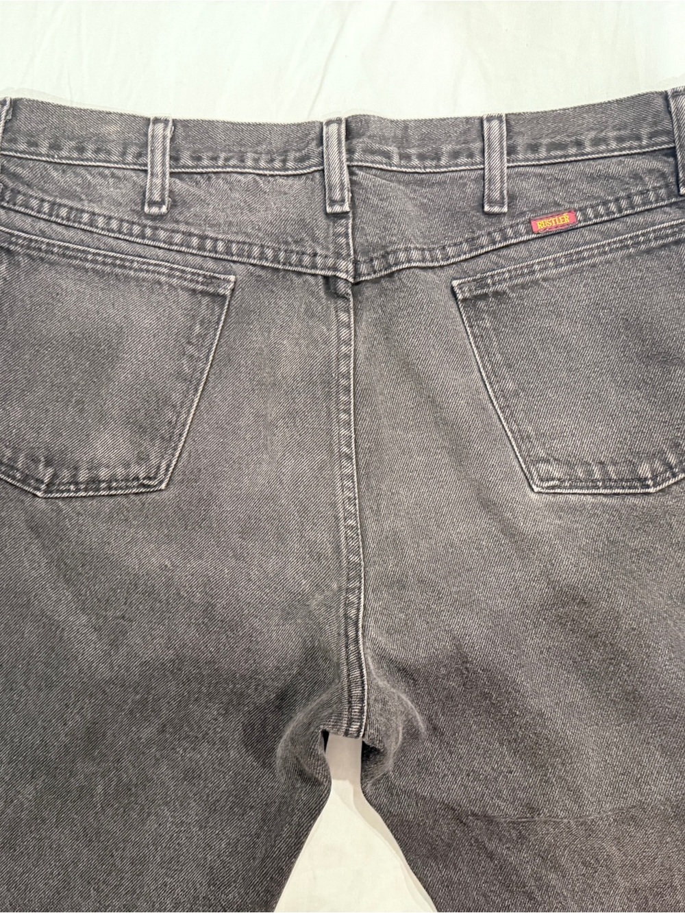 Rustler Men's Washed Black Relaxed Jeans - Picture 10 of 11